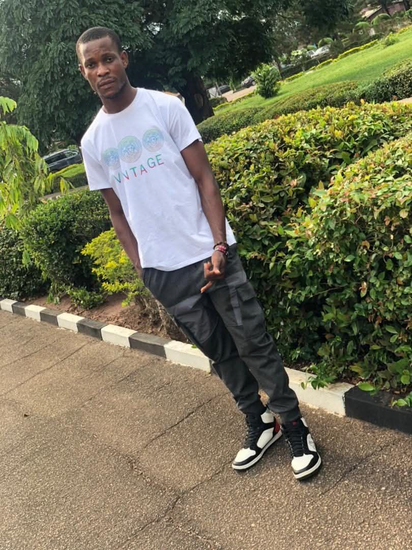 Igbinidion godstime Larry